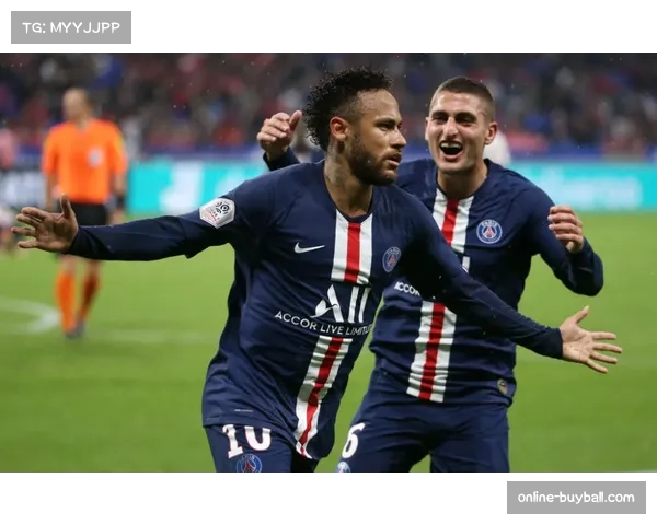 巴黎圣日耳曼门将萨福诺夫稳定发挥 多场零封助球队领跑